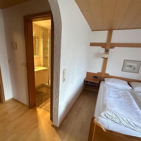 Hoehengasthaus Haldenhof Юберлинген Екстериор снимка