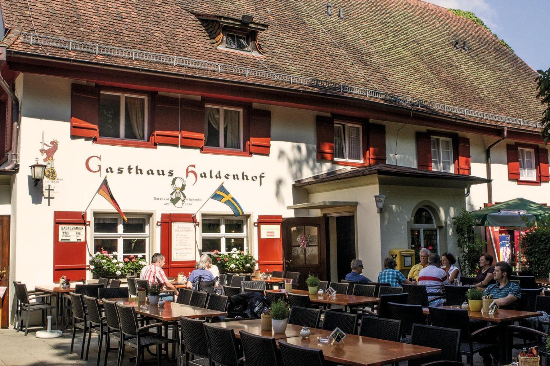 Hoehengasthaus Haldenhof Юберлинген Екстериор снимка